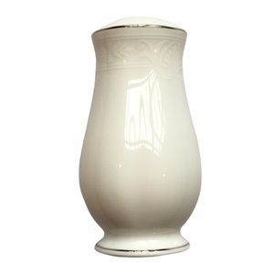 Lenox Hannah Platinum Bone China Salt Shaker NEW